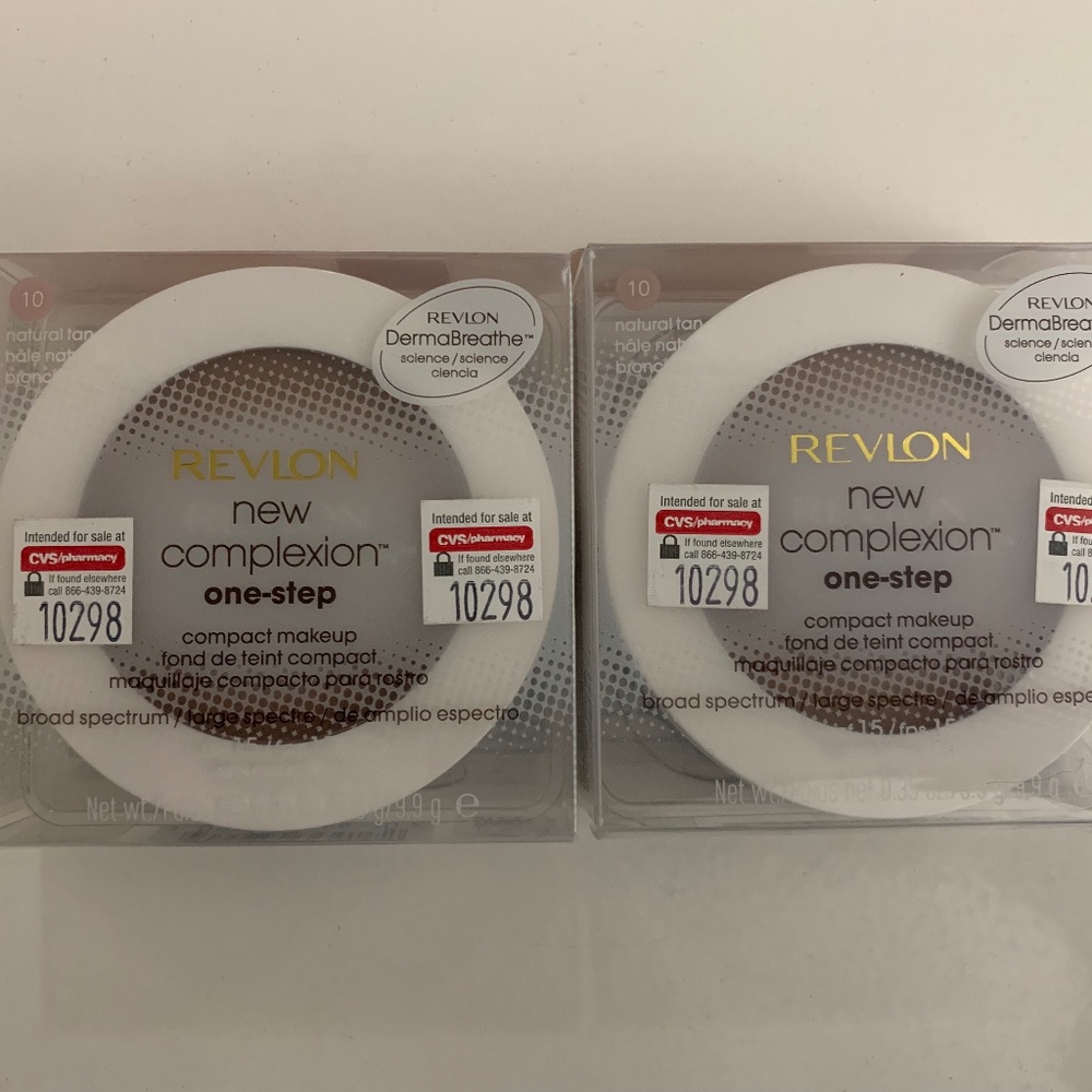 Revlon New Complexion One Step Compact Makeup